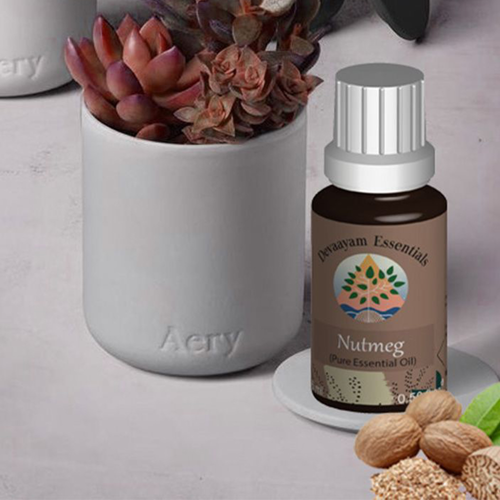 Filtered natural Nutmeg Essentials Oil By- Devaayam Essentials